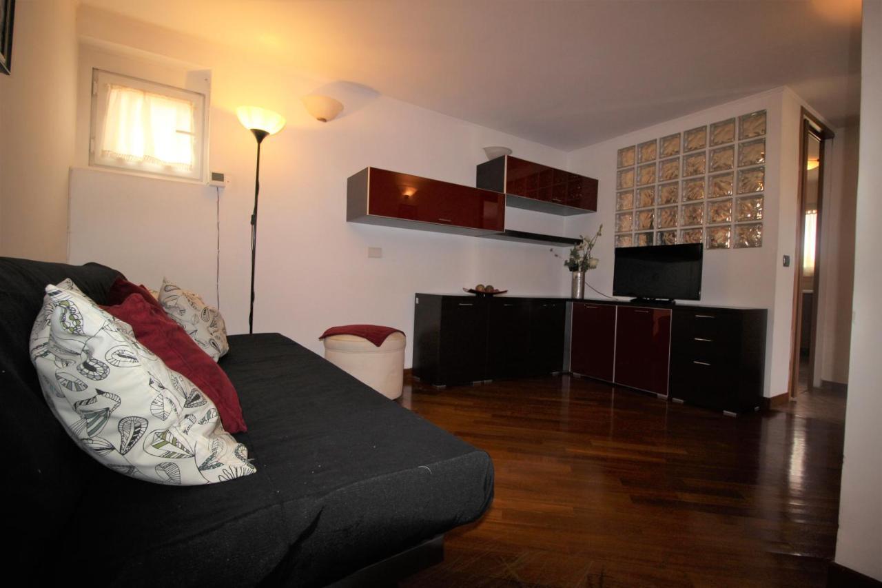 Sunny Rome Attico Con Jacuzzi, Terrazzo E Fibra Appartement Buitenkant foto