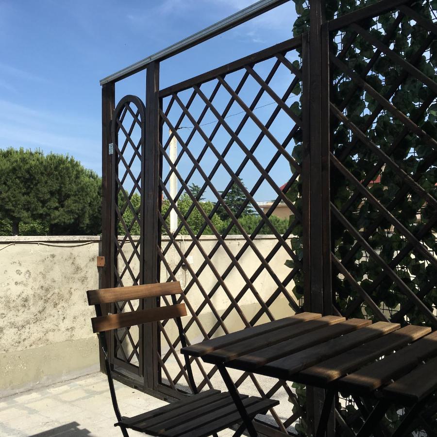 Sunny Rome Attico Con Jacuzzi, Terrazzo E Fibra Appartement Buitenkant foto